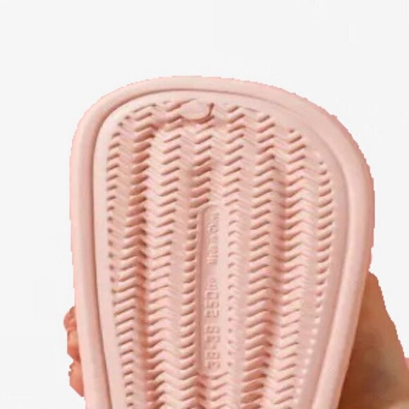 NWT Super Soft Thick Platform Minimalist Pink Bathroom Beach Slides - Picture 4 of 7